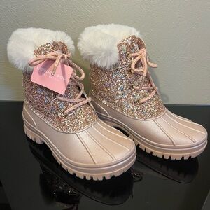 London Fog Pink Glitter Boots with White Fur
